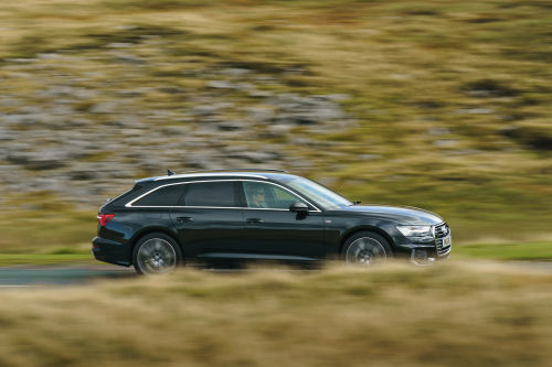 AUDI A6 DIESEL AVANT 40 TDI Quattro Sport 5dr S Tronic [Tech Pack] view 4