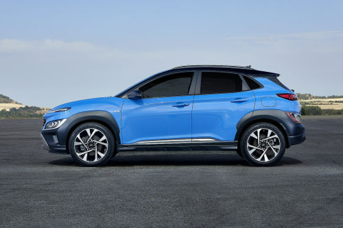 HYUNDAI KONA HATCHBACK 1.6 GDi Hybrid Premium 5dr DCT view 1