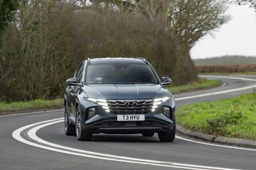 HYUNDAI TUCSON ESTATE 1.6 TGDi 48V MHD SE Connect 5dr 2WD DCT view 2