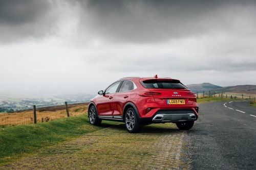 KIA XCEED HATCHBACK  view 2