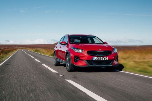 KIA XCEED HATCHBACK  view 3