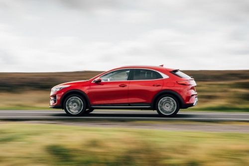 KIA XCEED HATCHBACK  view 4