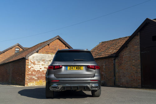 MERCEDES-BENZ GLB DIESEL ESTATE GLB 220d 4Matic AMG Line 5dr 8G-Tronic view 2