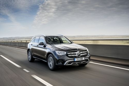 MERCEDES-BENZ GLC DIESEL ESTATE GLC 220d 4Matic AMG Line 5dr 9G-Tronic view 4