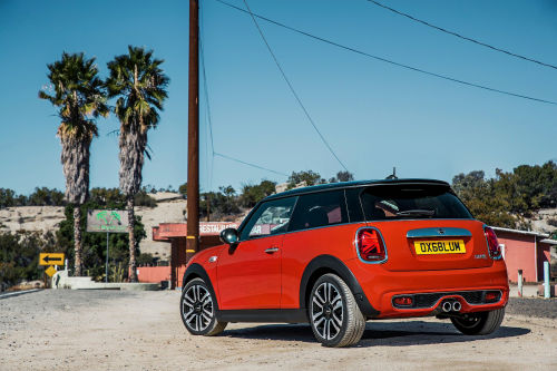 MINI HATCHBACK 1.5 Cooper Exclusive Premium 3dr Auto view 1