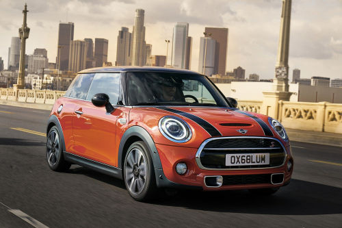 MINI HATCHBACK 1.5 Cooper Exclusive Premium 3dr Auto view 3