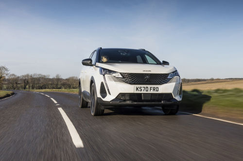 PEUGEOT 3008 ESTATE 1.6 Hybrid 225 GT 5dr e-EAT8 view 2