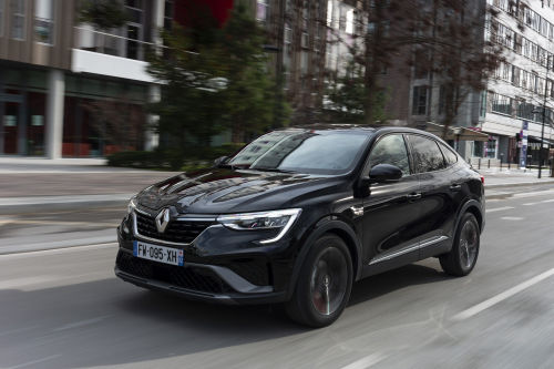 RENAULT ARKANA ESTATE 1.6 E-TECH Hybrid 145 Iconic 5dr Auto view 3