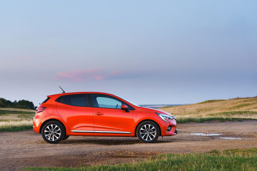 RENAULT CLIO HATCHBACK 1.0 TCe 90 Evolution 5dr view 12
