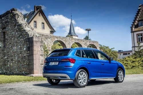 SKODA KAMIQ HATCHBACK 1.0 TSI 95 SE 5dr view 1