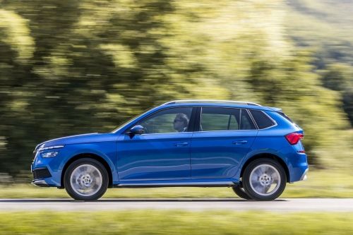 SKODA KAMIQ HATCHBACK 1.0 TSI 95 SE 5dr view 3