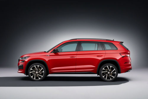 SKODA KODIAQ DIESEL ESTATE 2.0 TDI SE Drive 5dr DSG [7 Seat] view 9