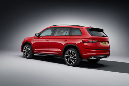 SKODA KODIAQ DIESEL ESTATE 2.0 TDI SE Drive 5dr DSG [7 Seat] view 17