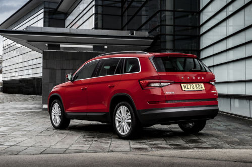 SKODA KODIAQ DIESEL ESTATE 2.0 TDI SE Drive 5dr DSG [7 Seat] view 1