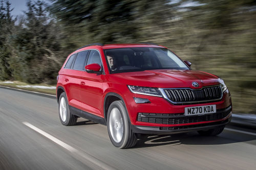 SKODA KODIAQ DIESEL ESTATE 2.0 TDI SE Drive 5dr DSG [7 Seat] view 2
