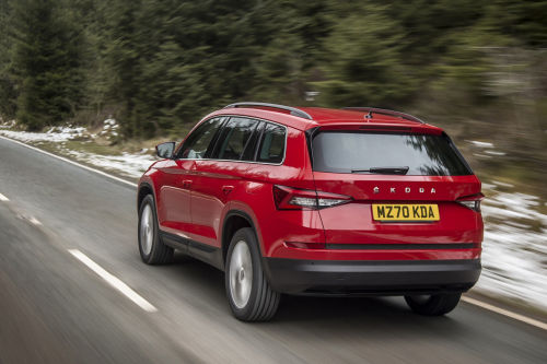 SKODA KODIAQ DIESEL ESTATE 2.0 TDI SE Drive 5dr DSG [7 Seat] view 4