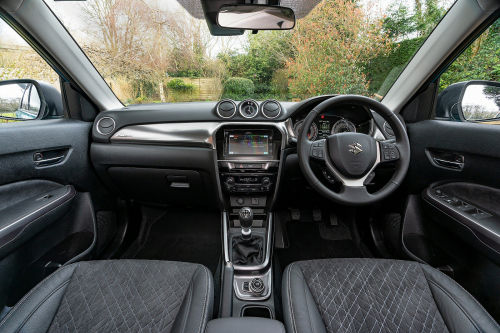 SUZUKI VITARA ESTATE 1.4 Boosterjet 48V Hybrid SZ-T 5dr view 20