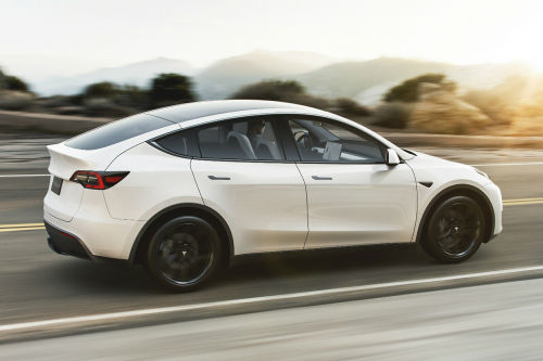 TESLA MODEL Y HATCHBACK Long Range AWD 5dr Auto view 10