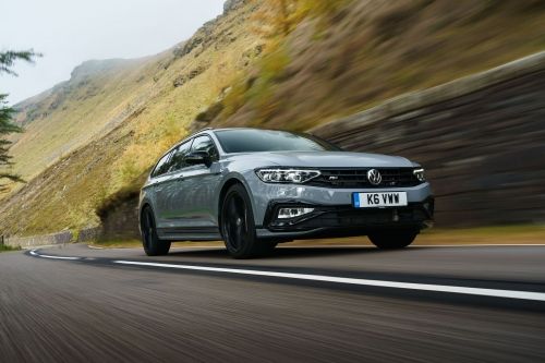 VOLKSWAGEN PASSAT ESTATE 1.5 TSI EVO SEL 5dr DSG view 3