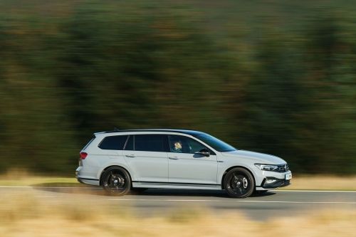 VOLKSWAGEN PASSAT ESTATE 1.5 TSI EVO SEL 5dr DSG view 5