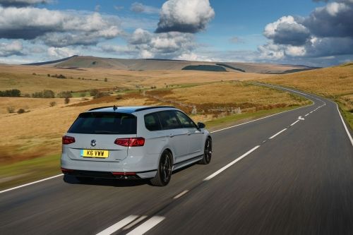 VOLKSWAGEN PASSAT ESTATE 1.5 TSI EVO SEL 5dr DSG view 6
