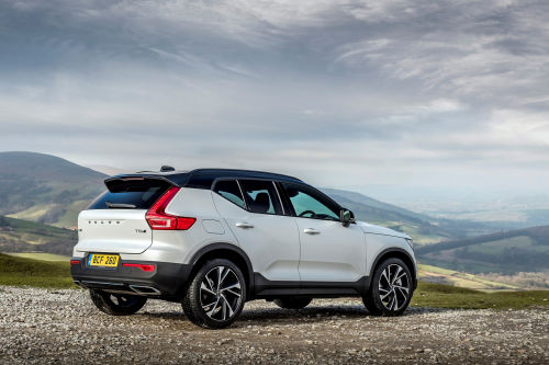 VOLVO XC40 ESTATE 1.5 T4 Recharge PHEV Core Bright 5dr Auto view 1
