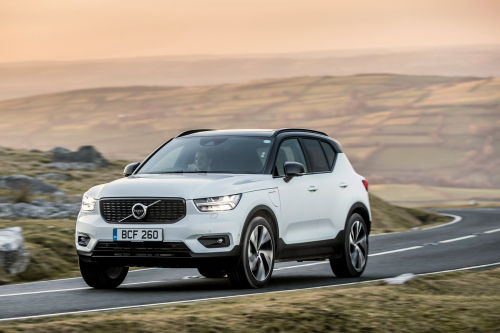 VOLVO XC40 ESTATE 1.5 T4 Recharge PHEV Core Bright 5dr Auto view 2