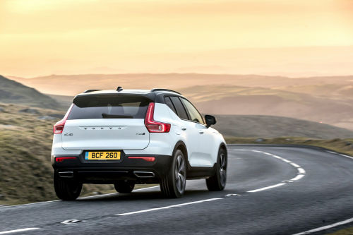 VOLVO XC40 ESTATE 1.5 T4 Recharge PHEV Core Bright 5dr Auto view 3